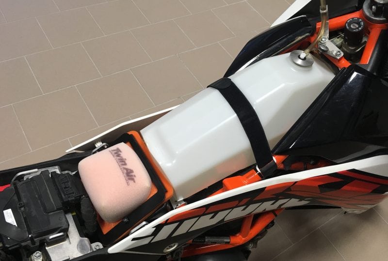 Ktm 690 best sale extra fuel tank