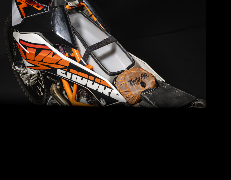 rade-garage-ktm-690-2018-storage-kit-banner-mobile