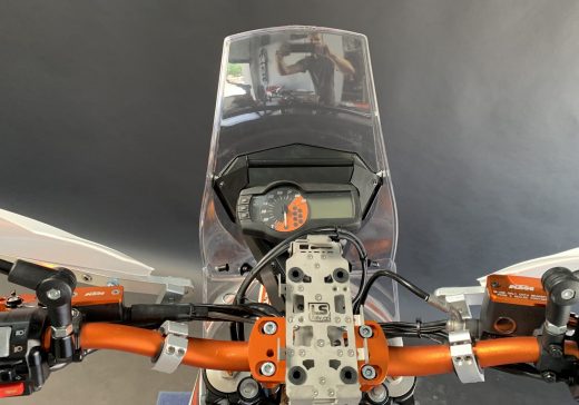 KTM 690 cockpit RADE:GARAGE