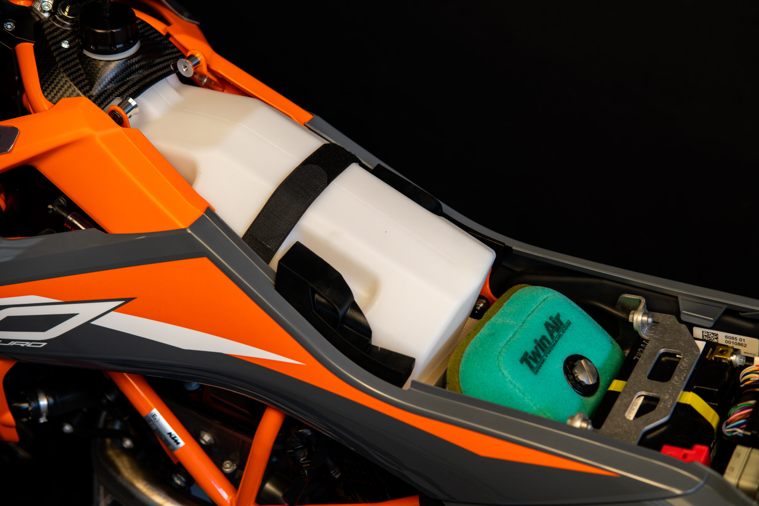 rade garage 690 tank