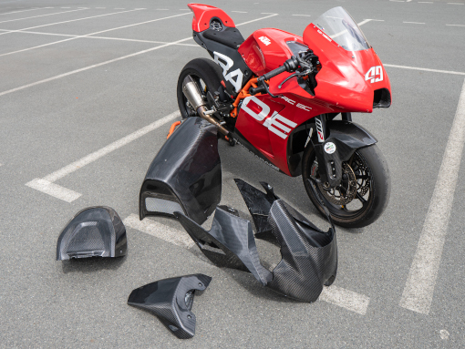 rade-garage-ktm-rc8c-carbon-fairing4 rade-garage-ktm-rc8c-carbon-fairing4