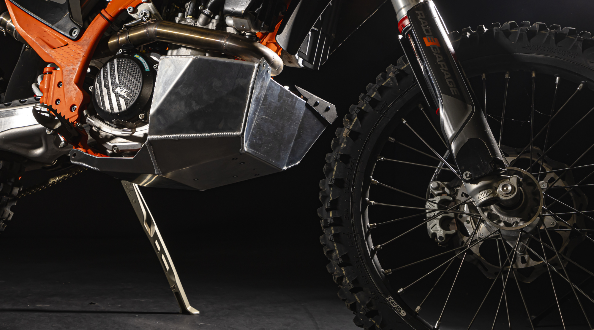 rade garage auxiliary tank