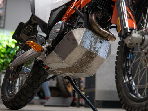 rade-garage-2026-ktm-690-landing2 rade-garage-2026-ktm-690-landing2