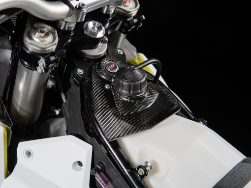 rade-garage-husqvarna-701-2026-auxiliary-tank-kit2 rade-garage-husqvarna-701-2026-auxiliary-tank-kit2