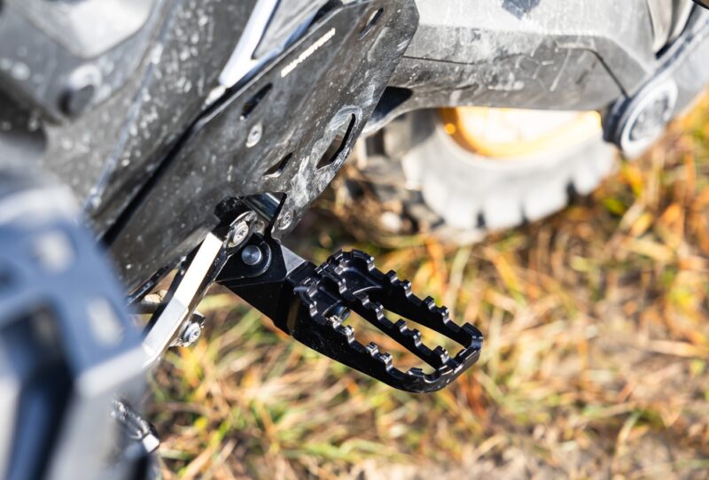 BMW 1300 GS Larger footpegs