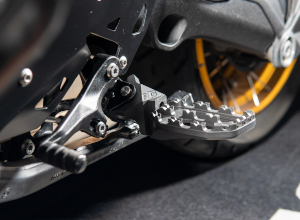 BMW 1300 GS Larger Footpegs