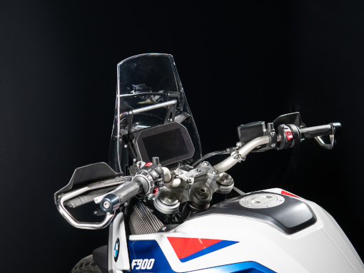 rade-garage-bmw-900-led-kit4