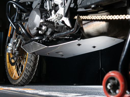 rade-garage-bmw-900-skidplate3 rade-garage-bmw-900-skidplate3