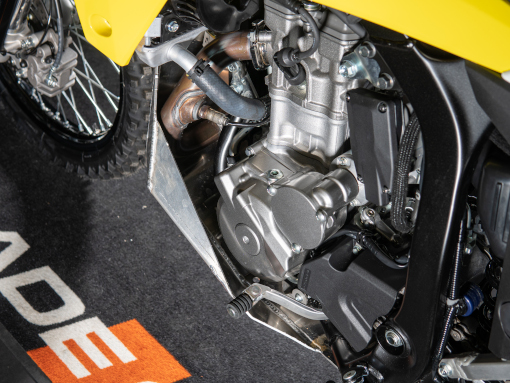 rade-garage-suzuki-drz-skidplate5 rade-garage-suzuki-drz-skidplate5